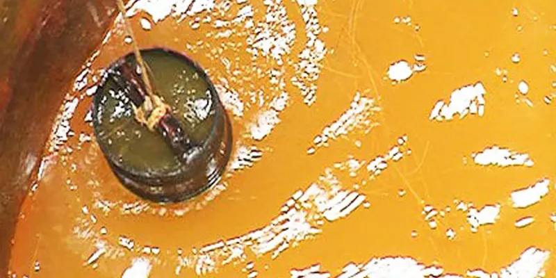 Nước giếng khoan bị vàng: Nguyên nhân, tác hại và cách xử lý