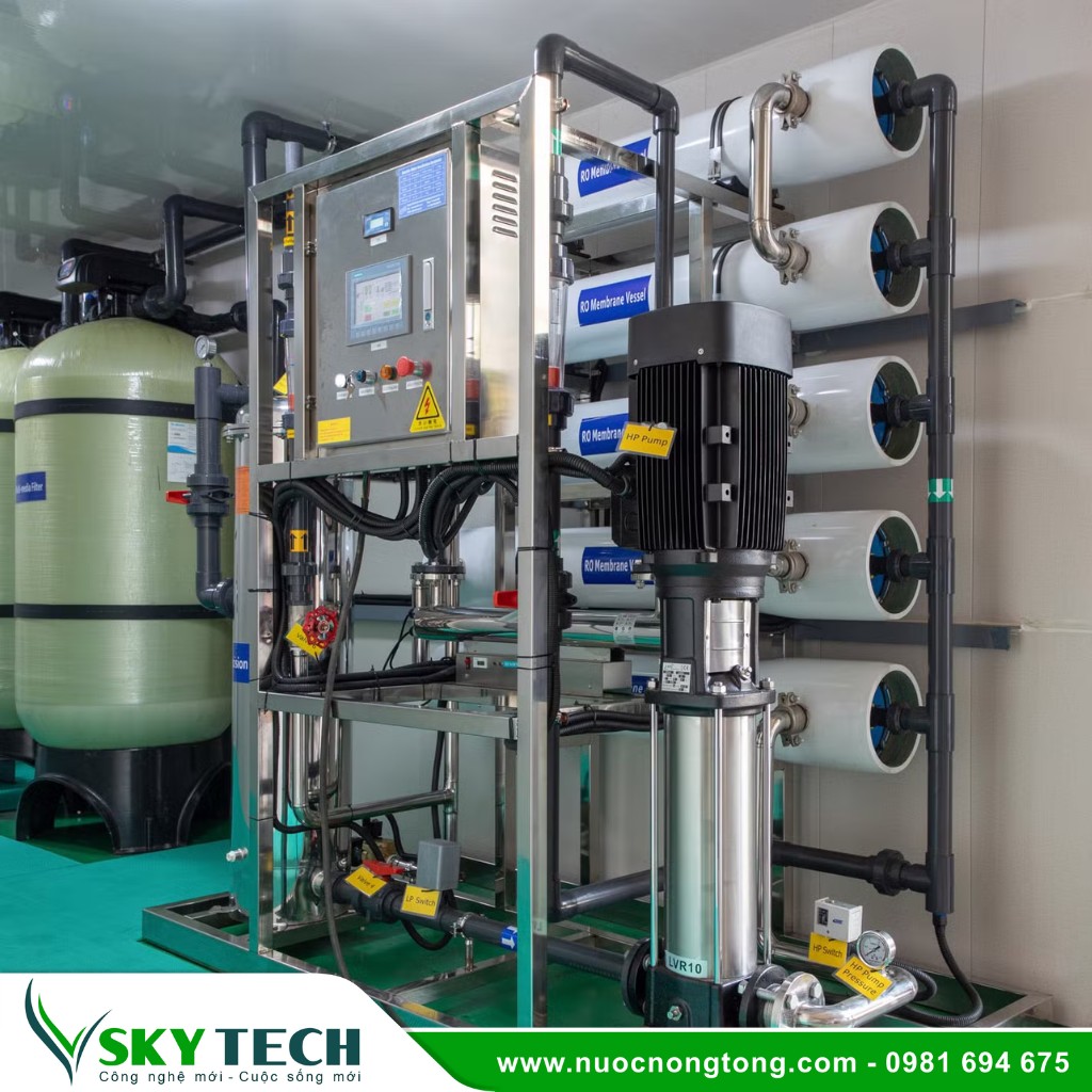 Loc nuoc cong nghiep SKY Tech 0004 (2) Hệ thống lọc nước RO công nghiệp 5000l/h