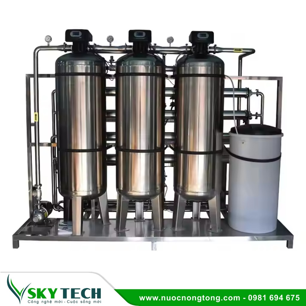 Loc nuoc cong nghiep SKY Tech 0006 (4) Hệ thống lọc nước RO công nghiệp 2000l/h