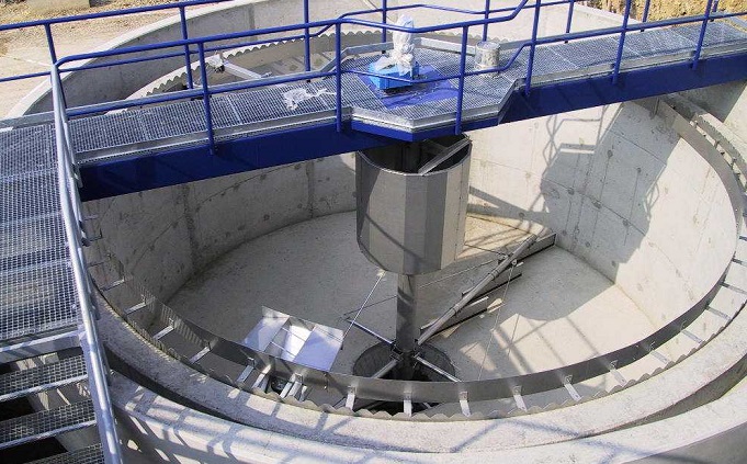 Bể lắng ly tâm: Khái niệm và ứng dụng trong xử lý nước thải