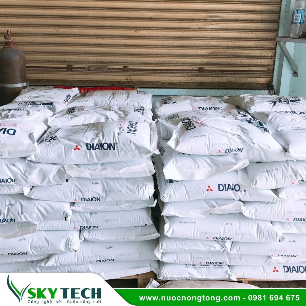 Vat lieu loc nuoc SKY Tech 0019 (2) Hạt Mixbed Mitsubishi uSMT100 Diaion Nhật Bản